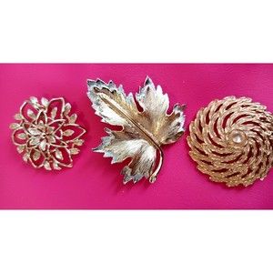 Set of Sarah Coventry Brooches